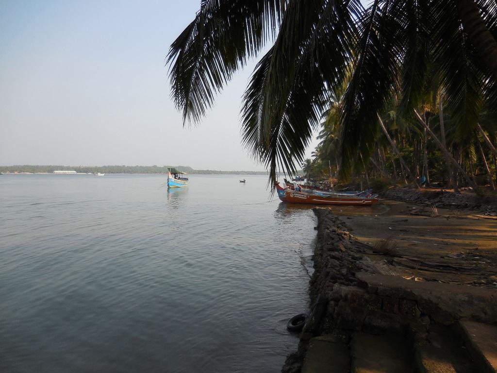 Kanan Beach Resort Nileshwar Exterior photo
